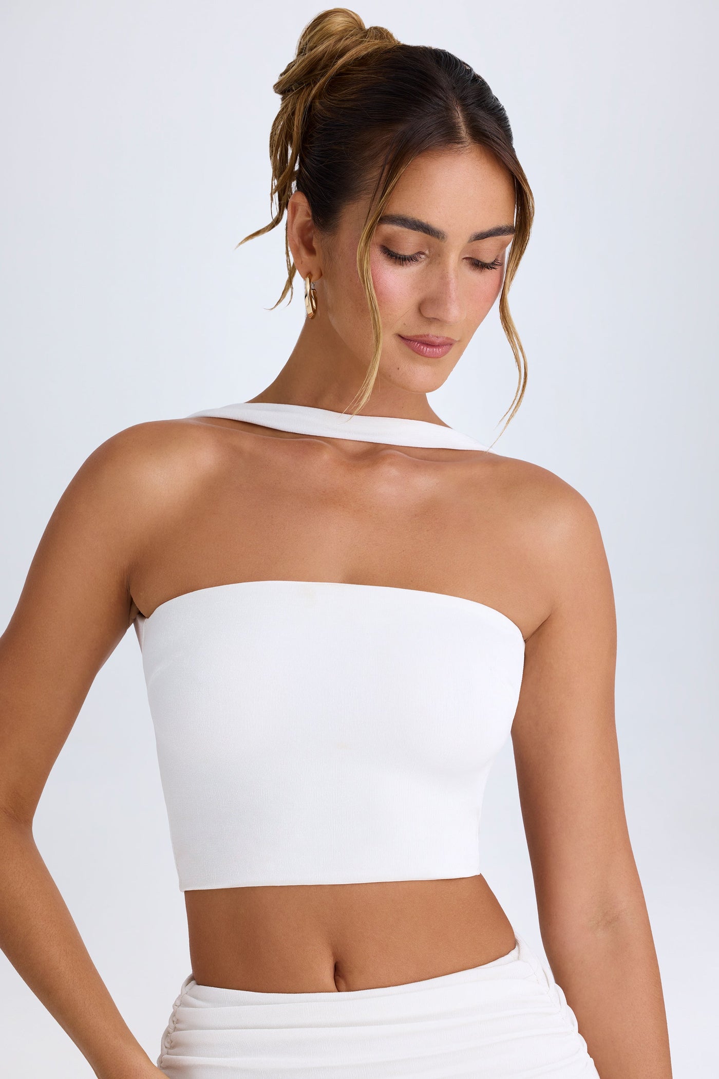 Choker-Detail Bandeau Top